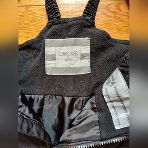 Kids size 4T black snowsuit by Cherokee